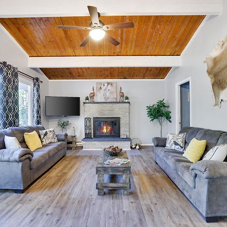 Chic And Stylish Home Hot Tub,4 Bedrooms, Game Movie Room, Firepit, Arcades, Playground On Site 2 Min Walk From Pool And Lake Tobyhanna Dış mekan fotoğraf