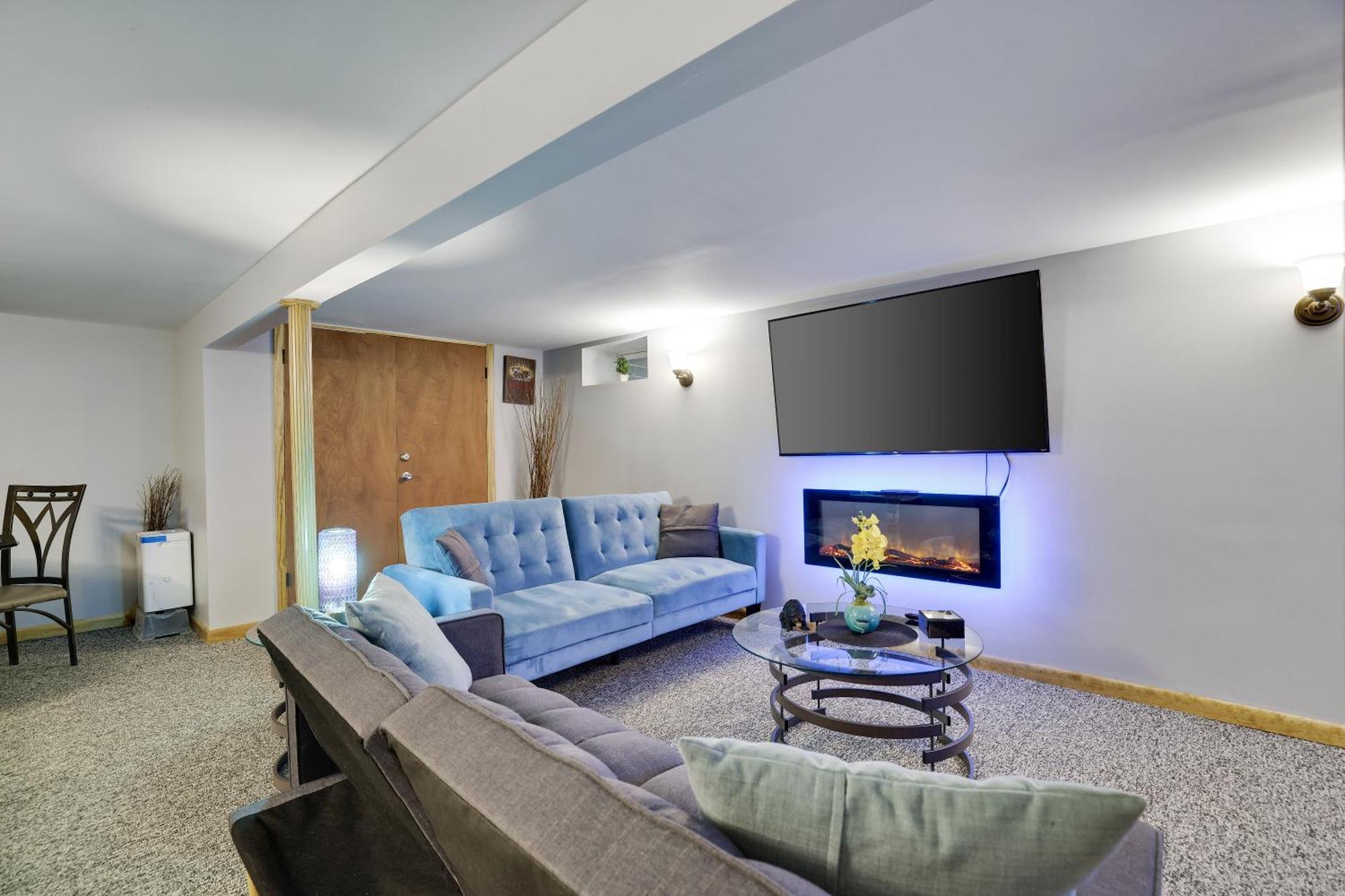 Chic And Stylish Home Hot Tub,4 Bedrooms, Game Movie Room, Firepit, Arcades, Playground On Site 2 Min Walk From Pool And Lake Tobyhanna Dış mekan fotoğraf